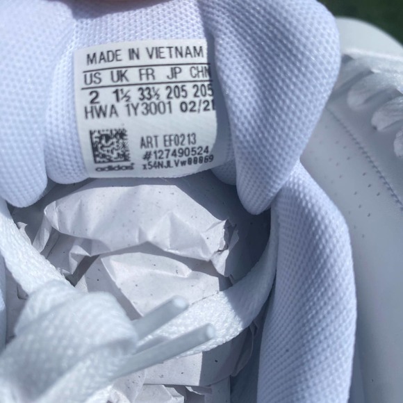 NWT/NIB Adidas Kids Advantage K Tennis Sneakers (Size 2K) - Picture 10 of 11